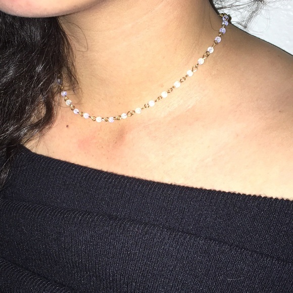 Dainty bead gold necklace with opal colored beads - Picture 3 of 3